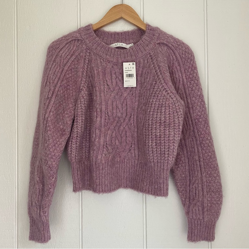 NWT Astr The Label Cable Knit Cropped Sweater
